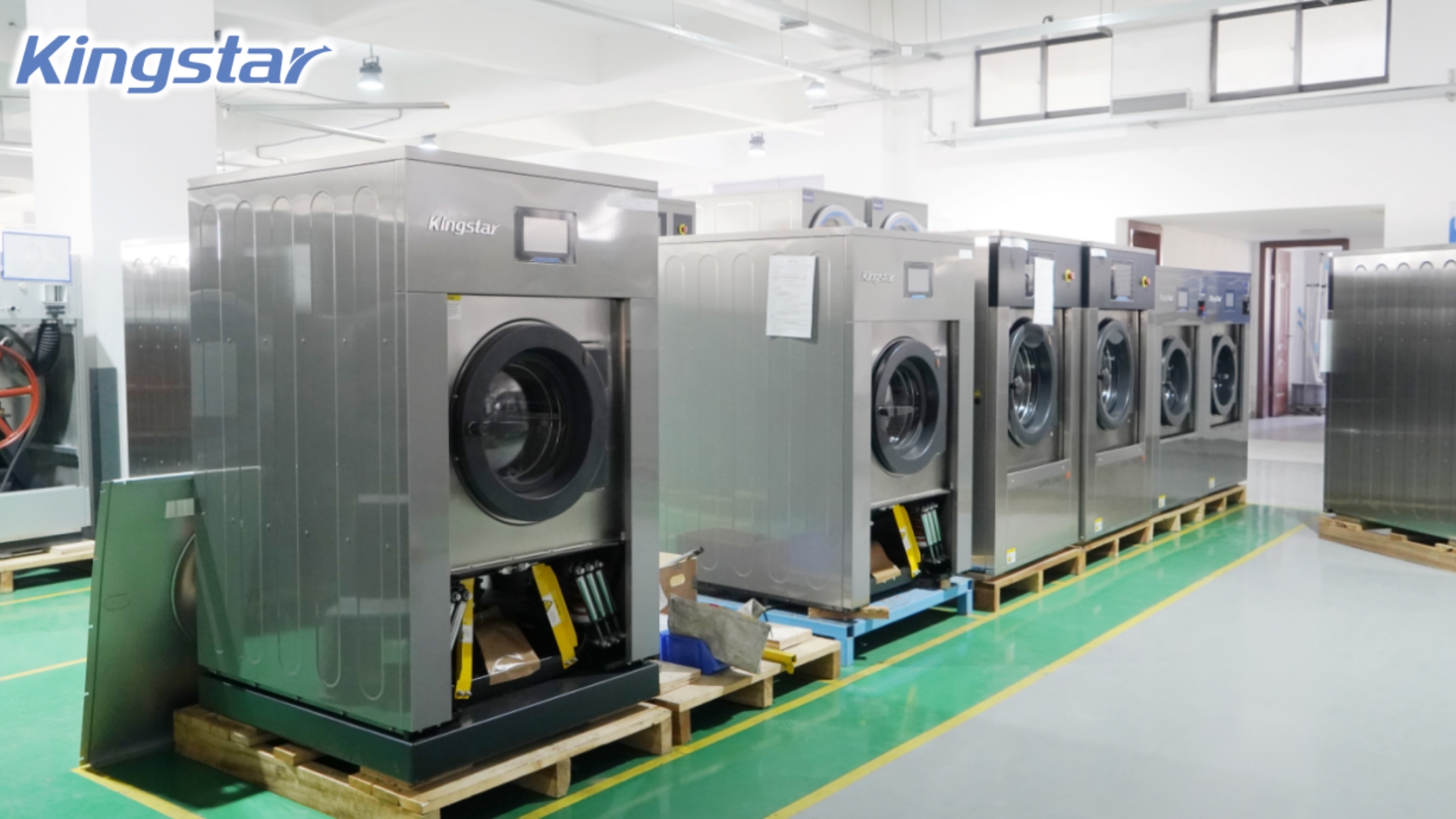Entretien des vêtements haut de gamme : transformer l'expertise en blanchisserie en profit